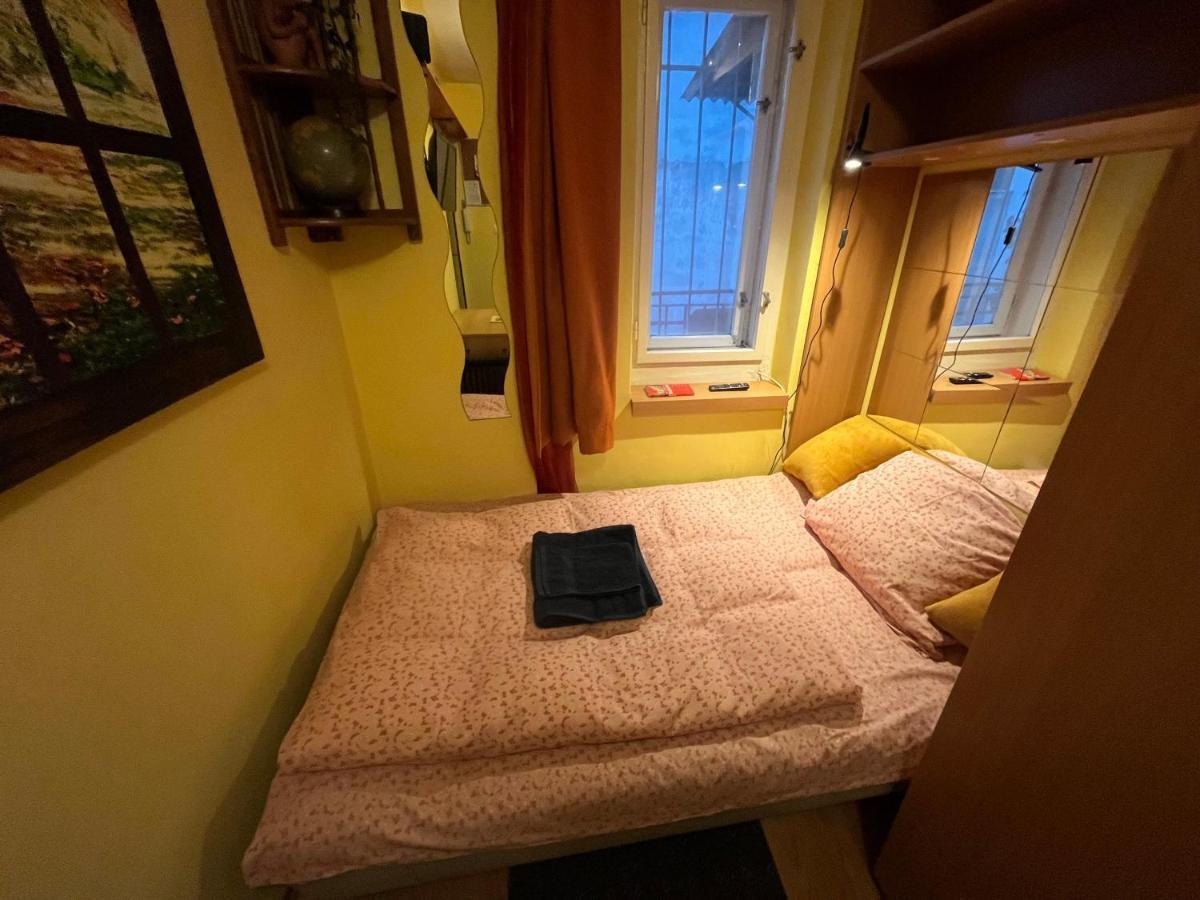 Tiny Private Apartment In Central Buda. Budapešť Exteriér fotografie